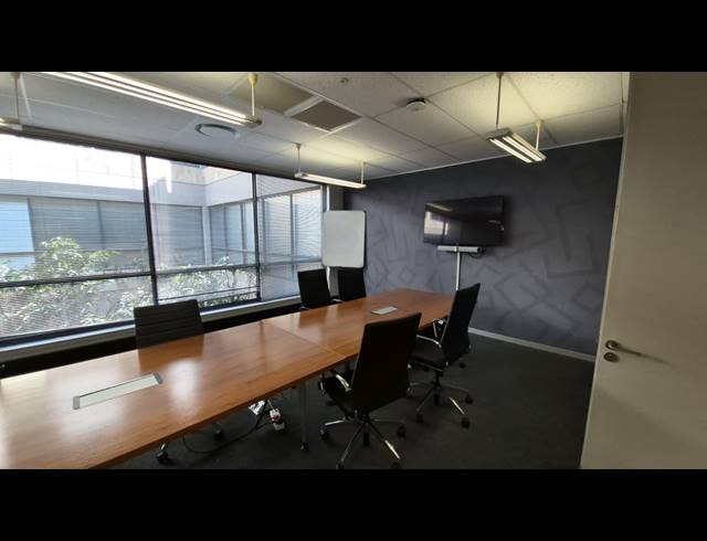 977M² OFFICE TO LET IN SANDTON CENTRAL